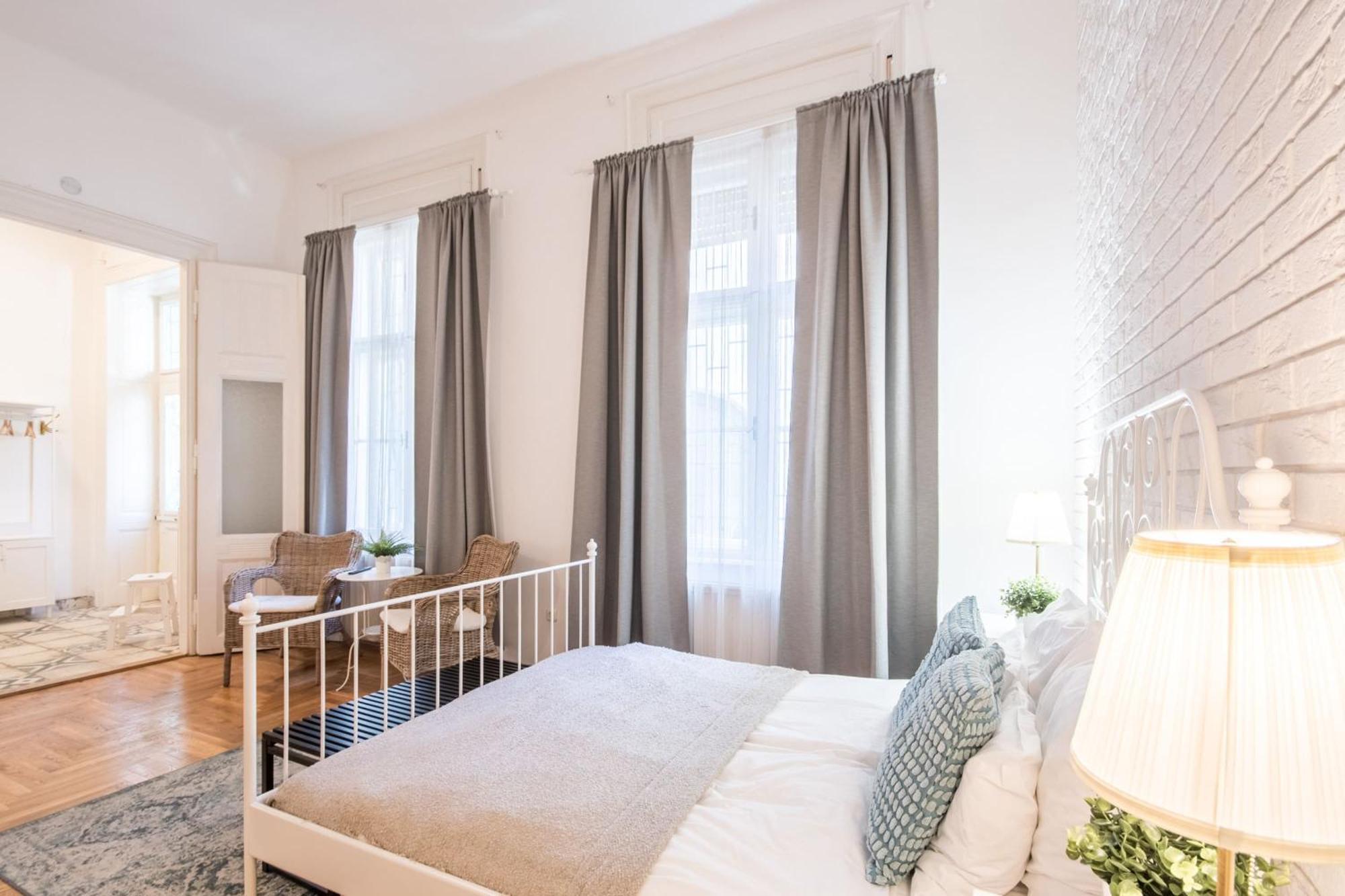 Super Central - Quiet Sleep Budapest Eksteriør billede